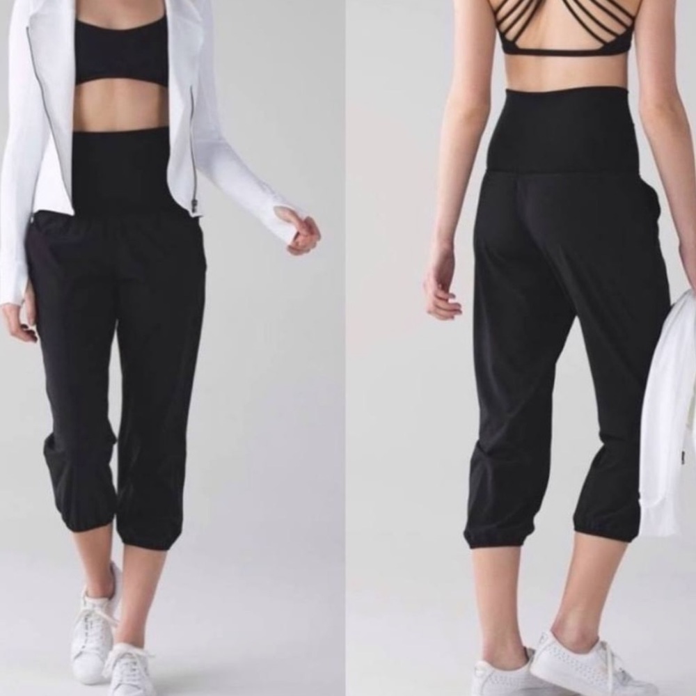 ! Lululemon Harem Yoga  pants Crop